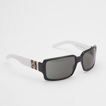 SOLGLASÖGON, Gucci.