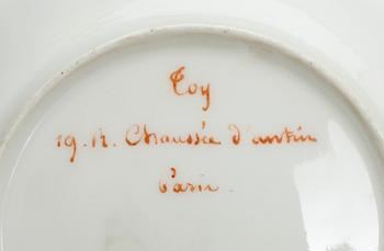 TEKOPPAR, 2 st, porslin, Oskar II's monogram, märkta Toy, Chaussee d'Antin, Paris undertill, sent 1800-tal.