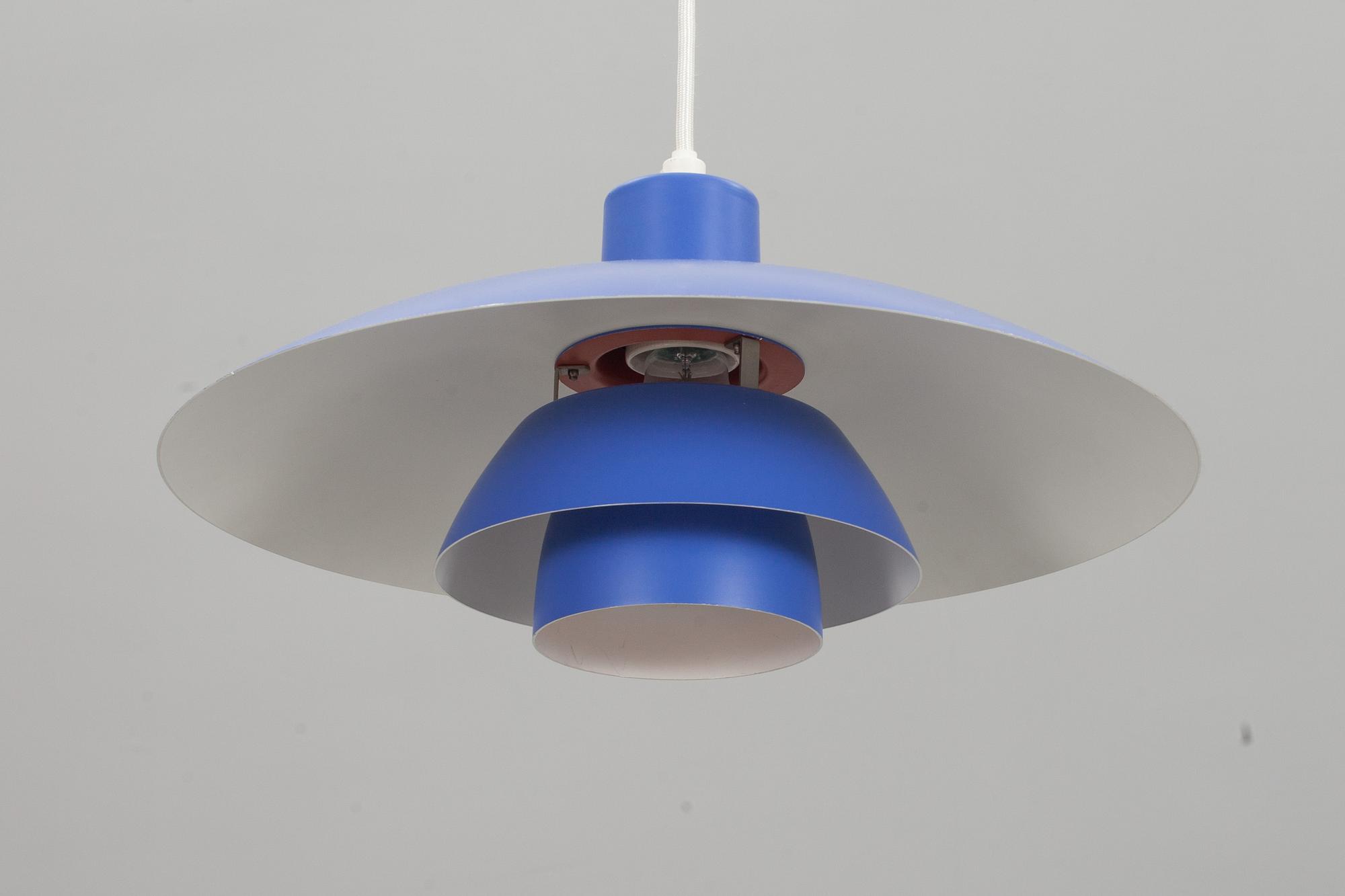 TAKLAMPA, PH 4/3, Poul Henningsen för Louis Poulsen, Danmark.