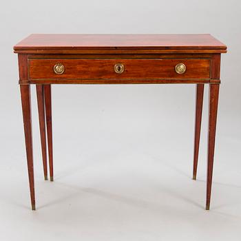 CARD TABLE, 19th century.