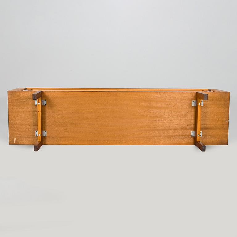 Hans J. Wegner, sideboard "President", modell RY-25, RY Möbler, Danmark 1960-tal.