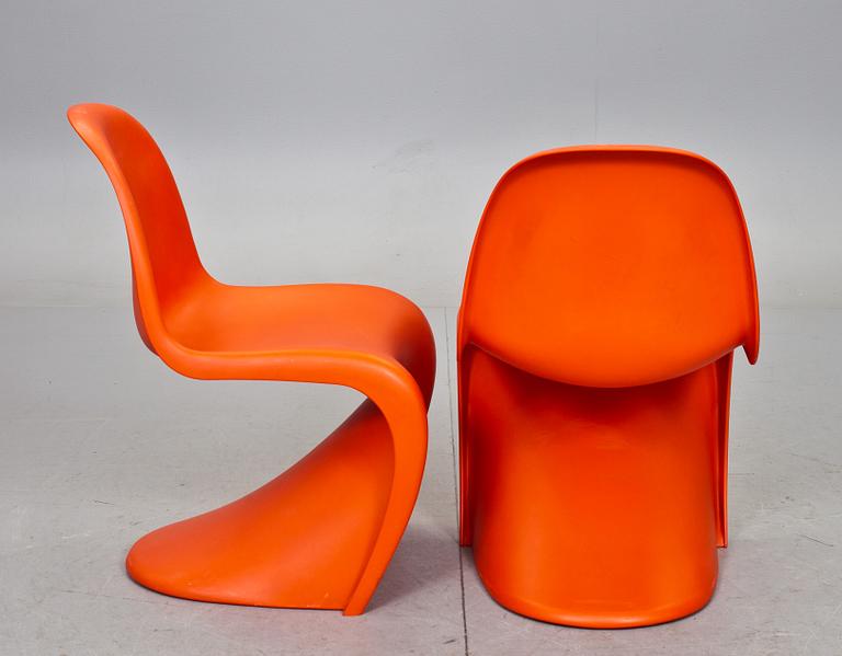 STOLAR, ett par, Verner Panton för Vitra, märkta.