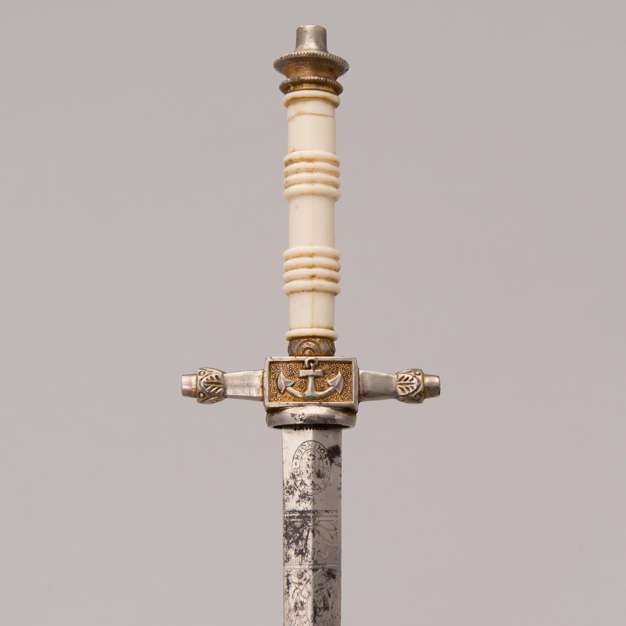 A German dagger by E&F Hörster Solingen, ca 1900.