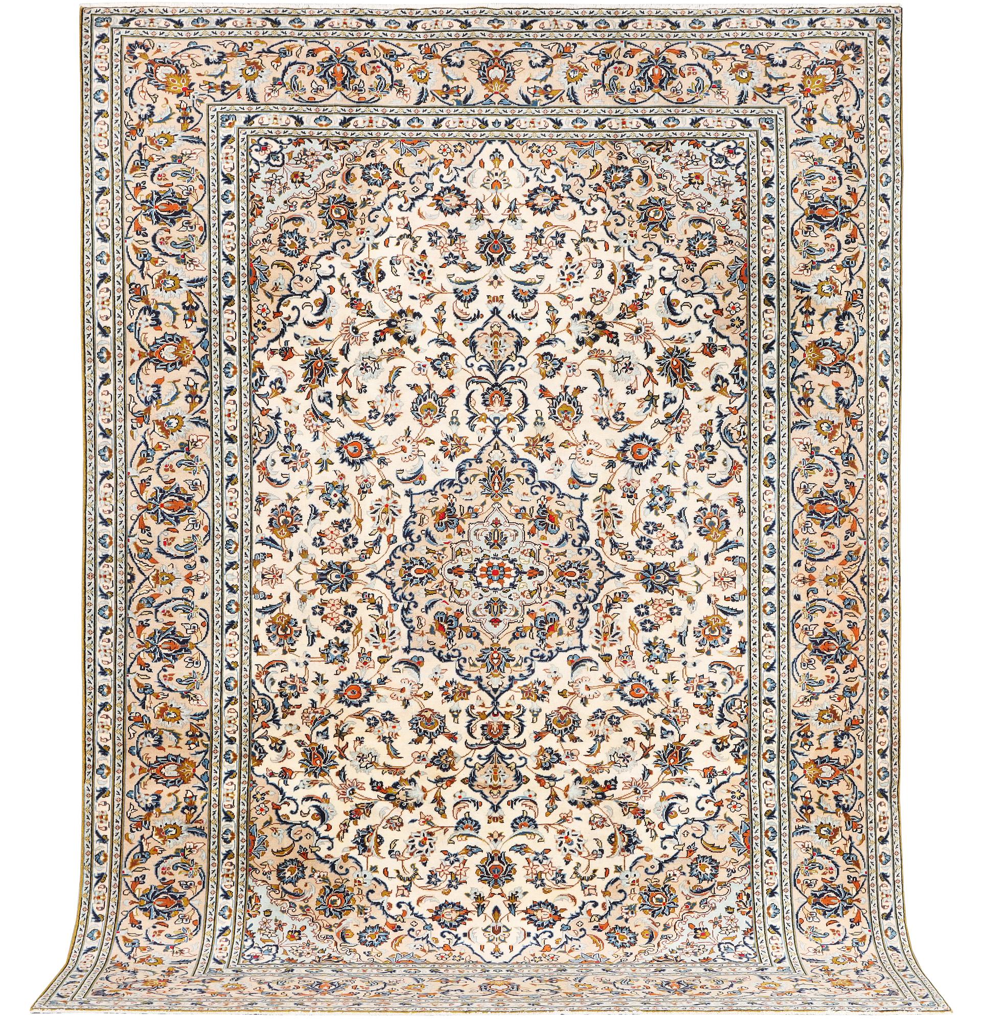 A Keshan carpet, c. 341 x 247 cm.