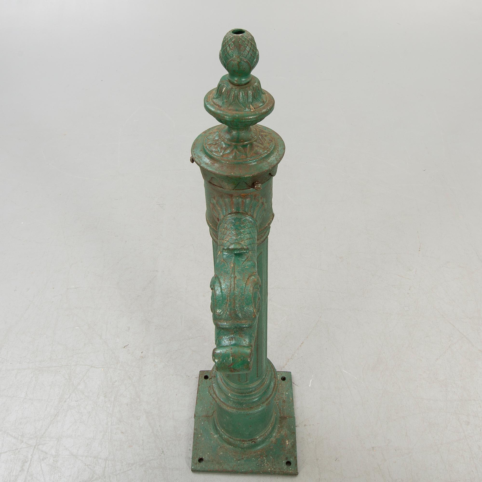 Vattenpost, 1900-talets början gjutjärn.