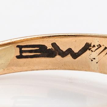 Björn Weckström, Sormus "Lapin kevät", 14K kultaa ja viljelty helmi. Lapponia.