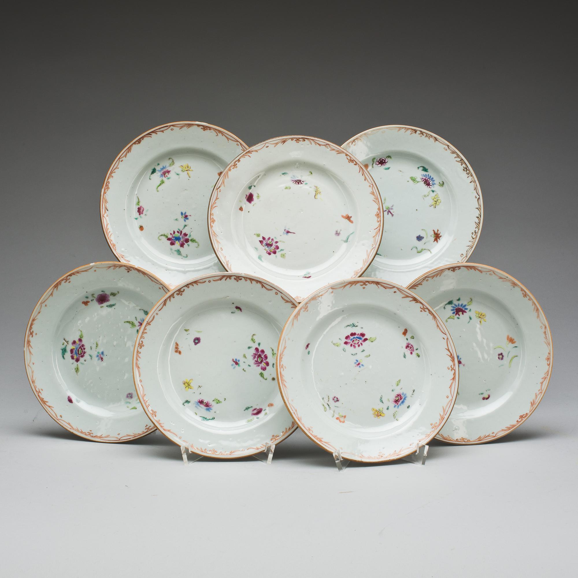 ASSIETTER, 7 st. Porslin, Kina, Qianlong (1736-1795).