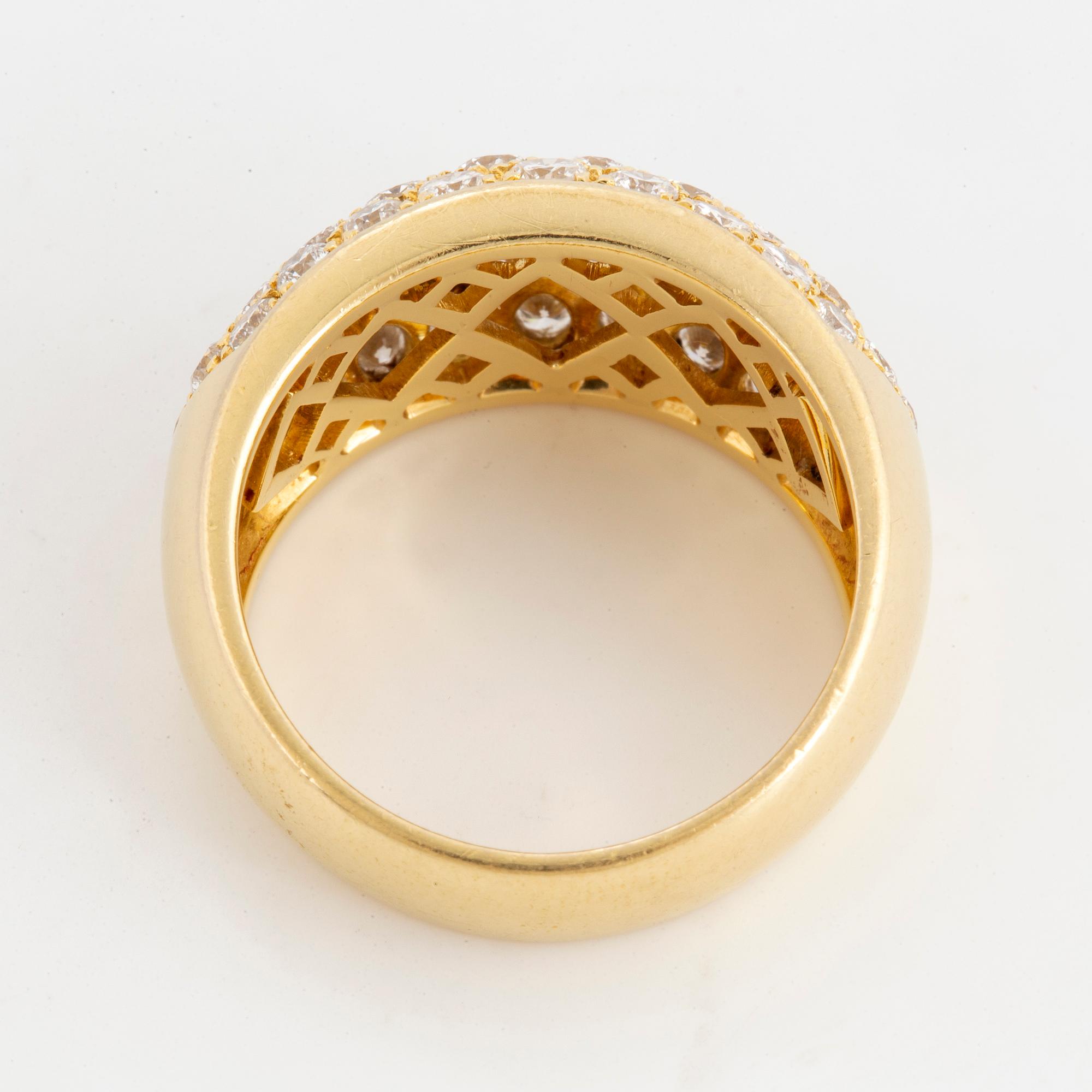 Ring, 18K gold with brilliant-cut diamond 2,14 ct, Garavelli Aldo.