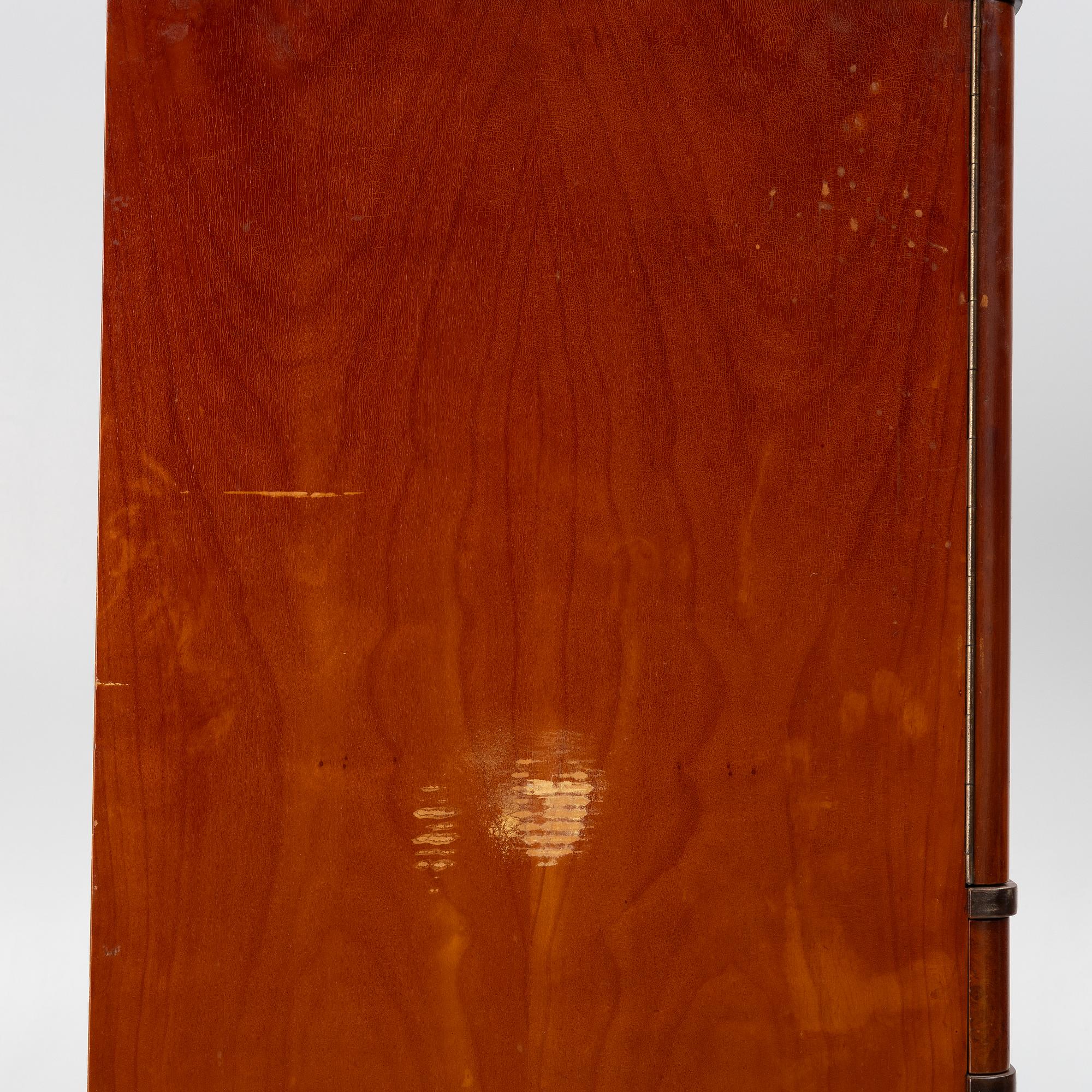 Cabinet, Swedish modern, first half of the 20th century.