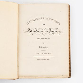 Med 200 litograferade zoologiska planscher, 1832-40, och bevarade
omslag (2 vol.).
