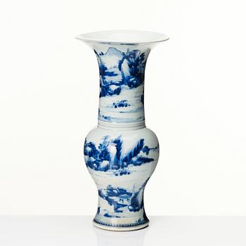 A Chinese blue and white 'yenyen' vase, Qing dynasty, Kangxi (1662-1722).