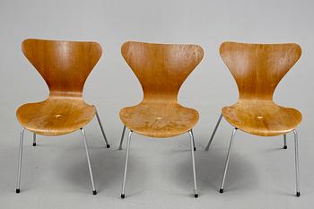 STOLAR, 3 st, "Sjuan", Arne Jacobsen, Fritz hansen, 1900-talets andra hälft.