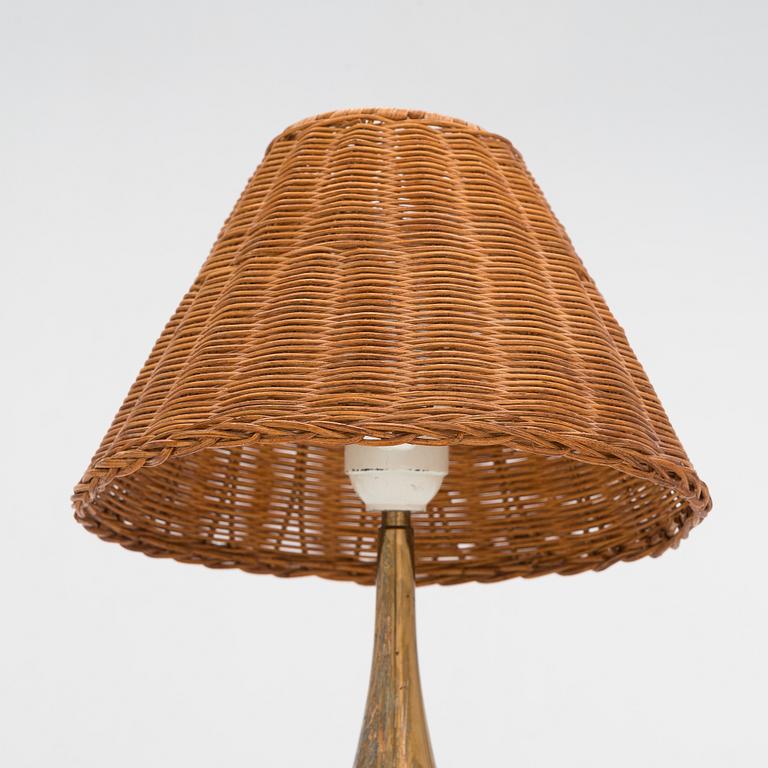 Pöytävalaisin, messinkiä, 1900-luvun puoliväli.