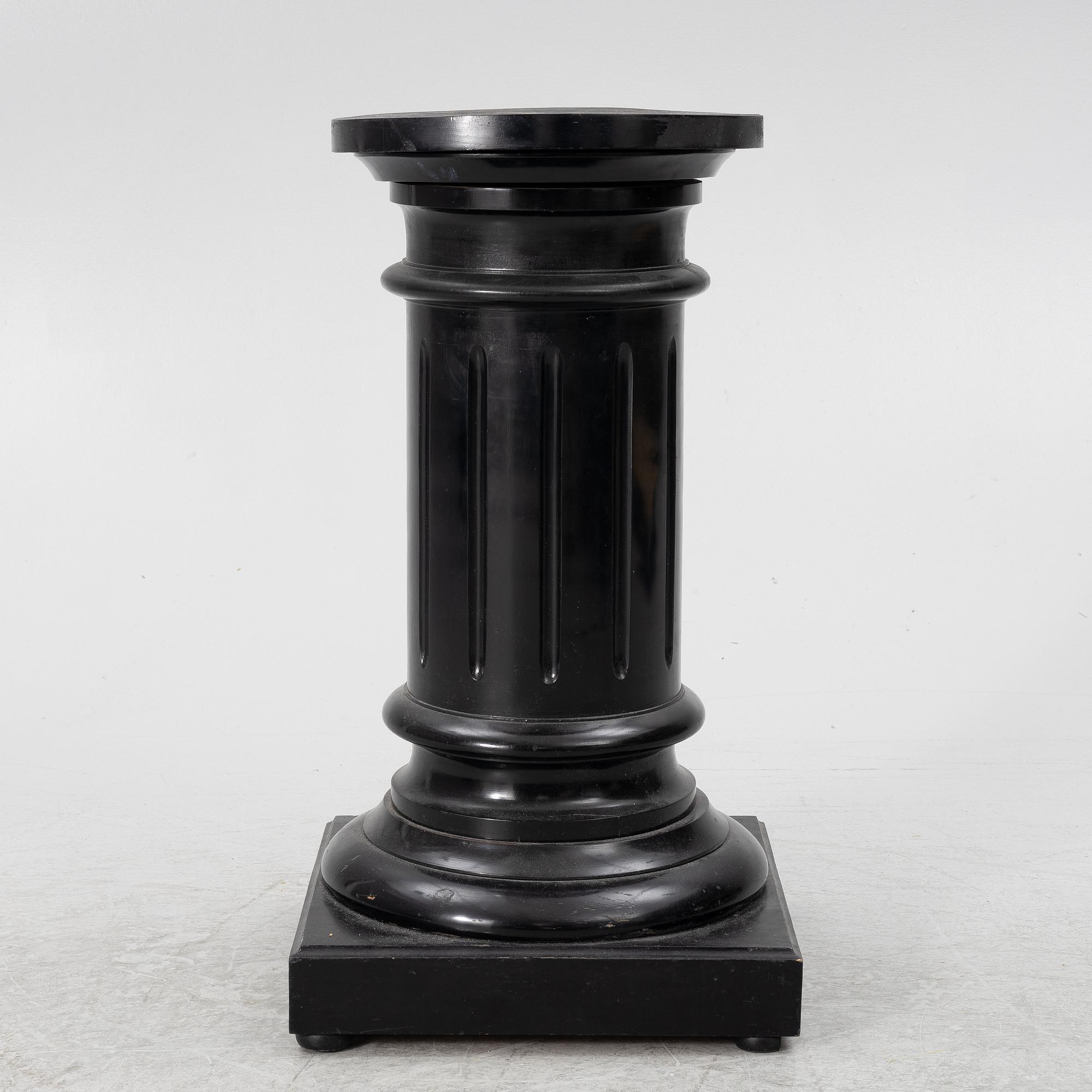 Piedestal, omkring år 1900.