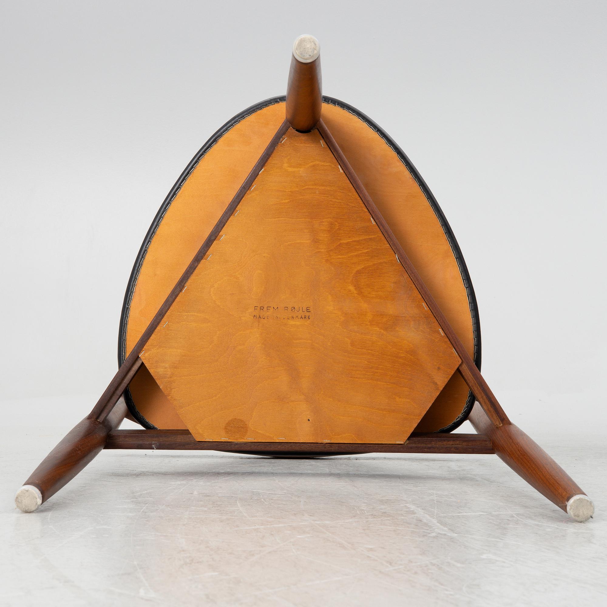Hans Olsen, a dining table and four chairs, Frem Røjle, Denmark, 1950's.