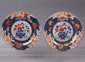 TALLRIKAR, 3 st, porslin, Kina, 1700-tal.