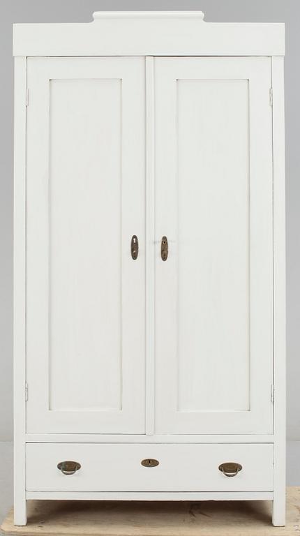 KLÄDSKÅP, 1900-talets början.