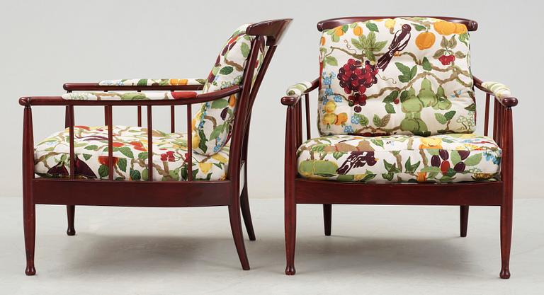 FÅTÖLJER, ett par, "Skrindan", Kerstin Hörlin Holmqvist, OPE-möbler, formgiven 1963.