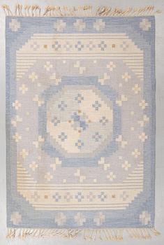 Anna-Johanna Ångström, matto, flat weave, ca 235-236,5 x 165-166 cm, signed Å.