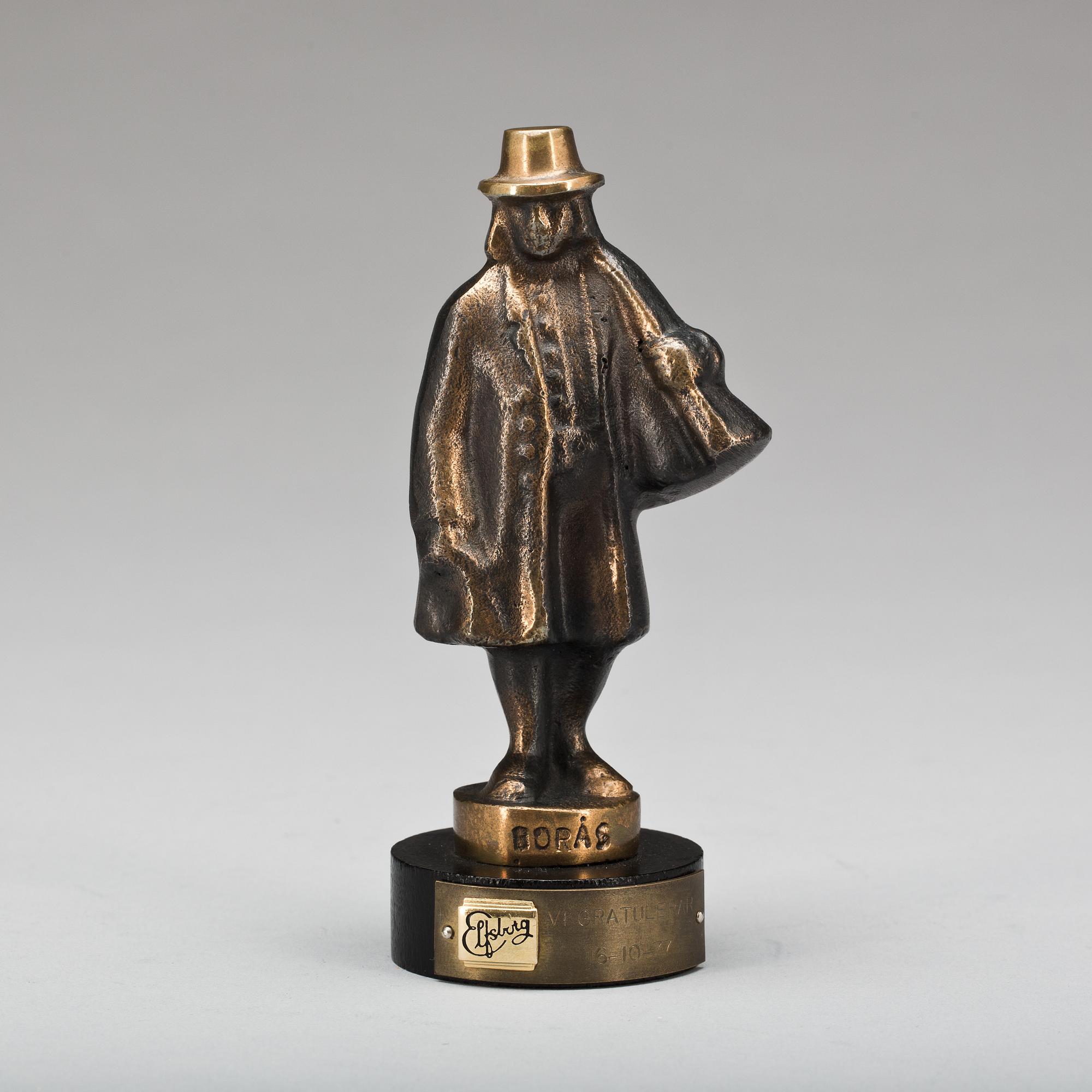 SKULPTUR, brons, "Knallen", signerad N.C.