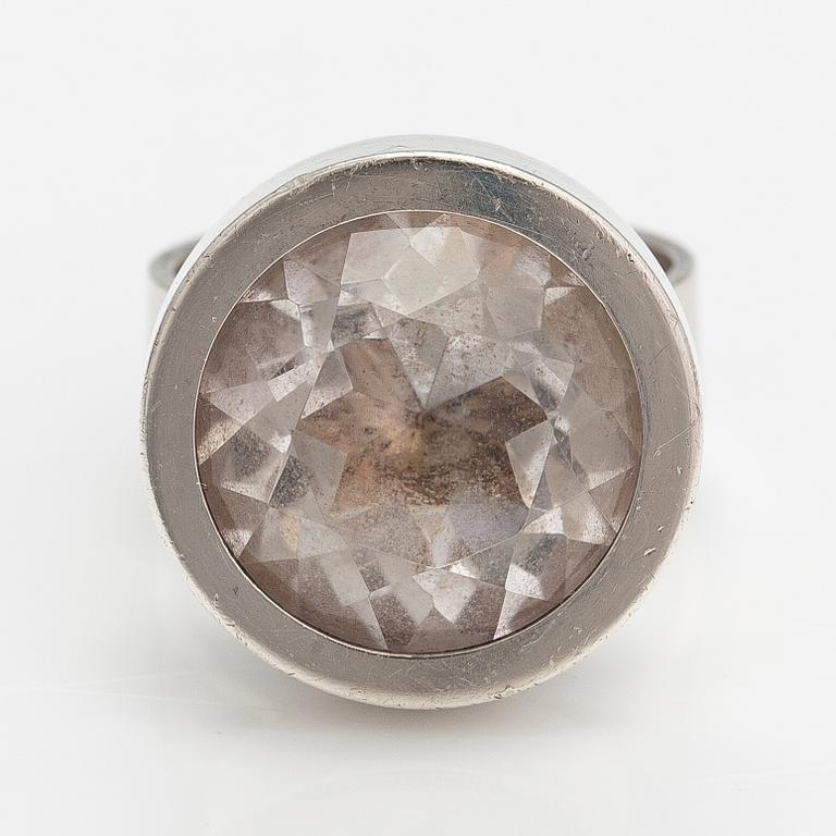 Elis Kauppi, A silver ring with a rock crystal. Kupittaan kulta, Turku 1964.