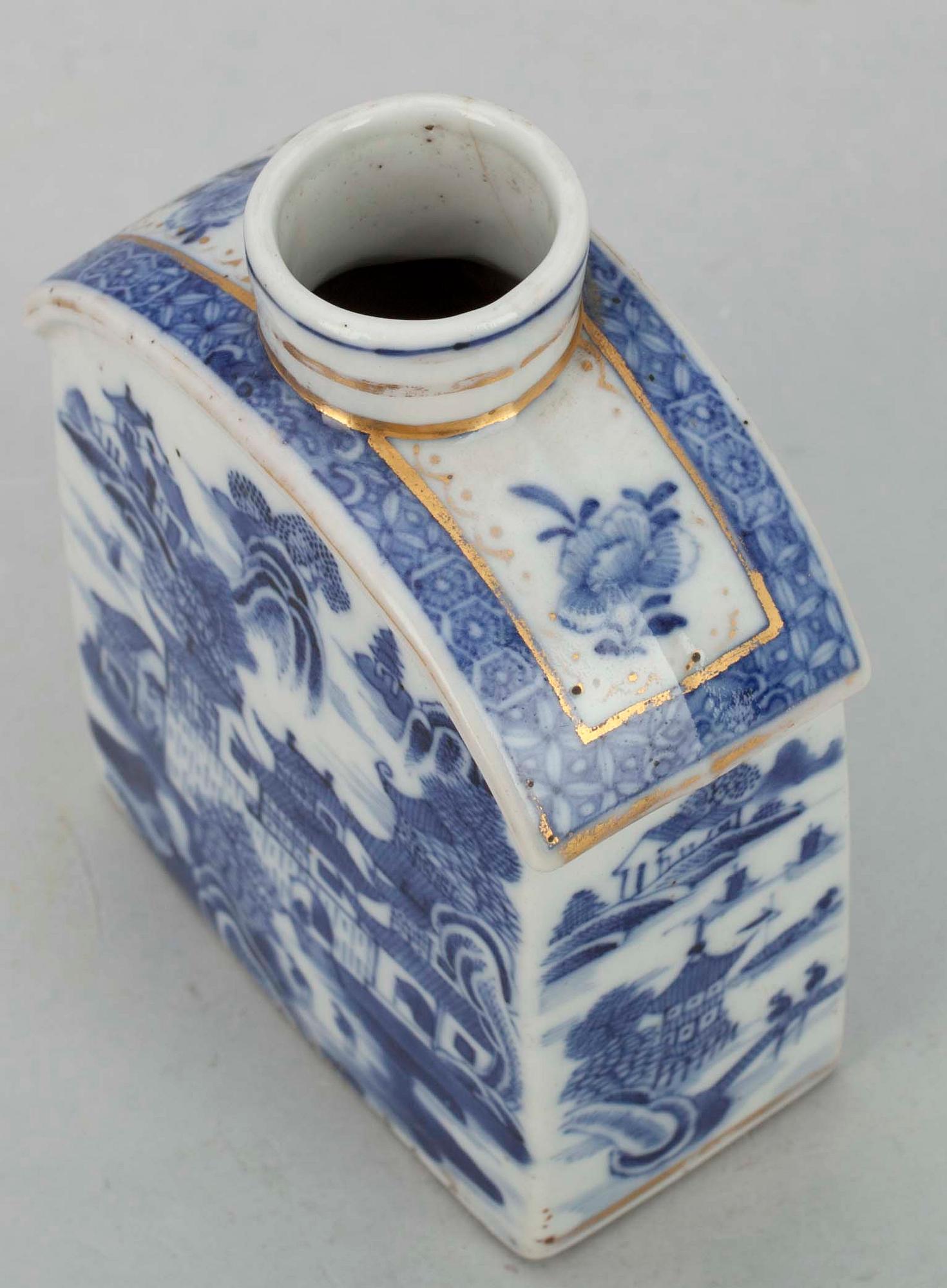TEBURK, porslin, Qianlong (1736-1795). Kina.