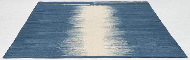 Kilim, modern, approx. 290 x 250 cm.