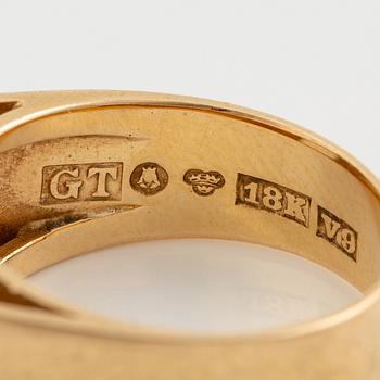 Ring, 18K gold with rock crystal.