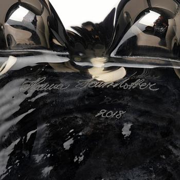 Hanna Hansdotter, “Tiffany Print, Black Metallic”, a glass sculpture, The Glass Factory, Boda Glasbruk, 2018.