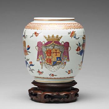 A French Samson Armorial vase, circa 1900.