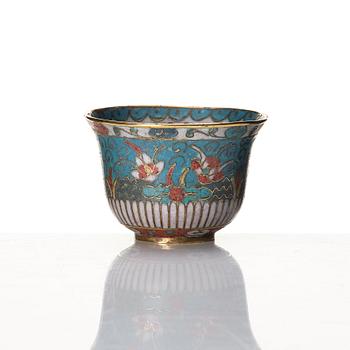Kopp samt fat, cloisonné. Ming dynastin (1368-1644).