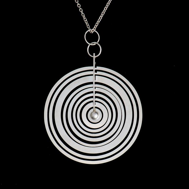 TAPIO WIRKKALA, A PENDANT, Silvermåne, sterling silver, Kultakeskus 1972.