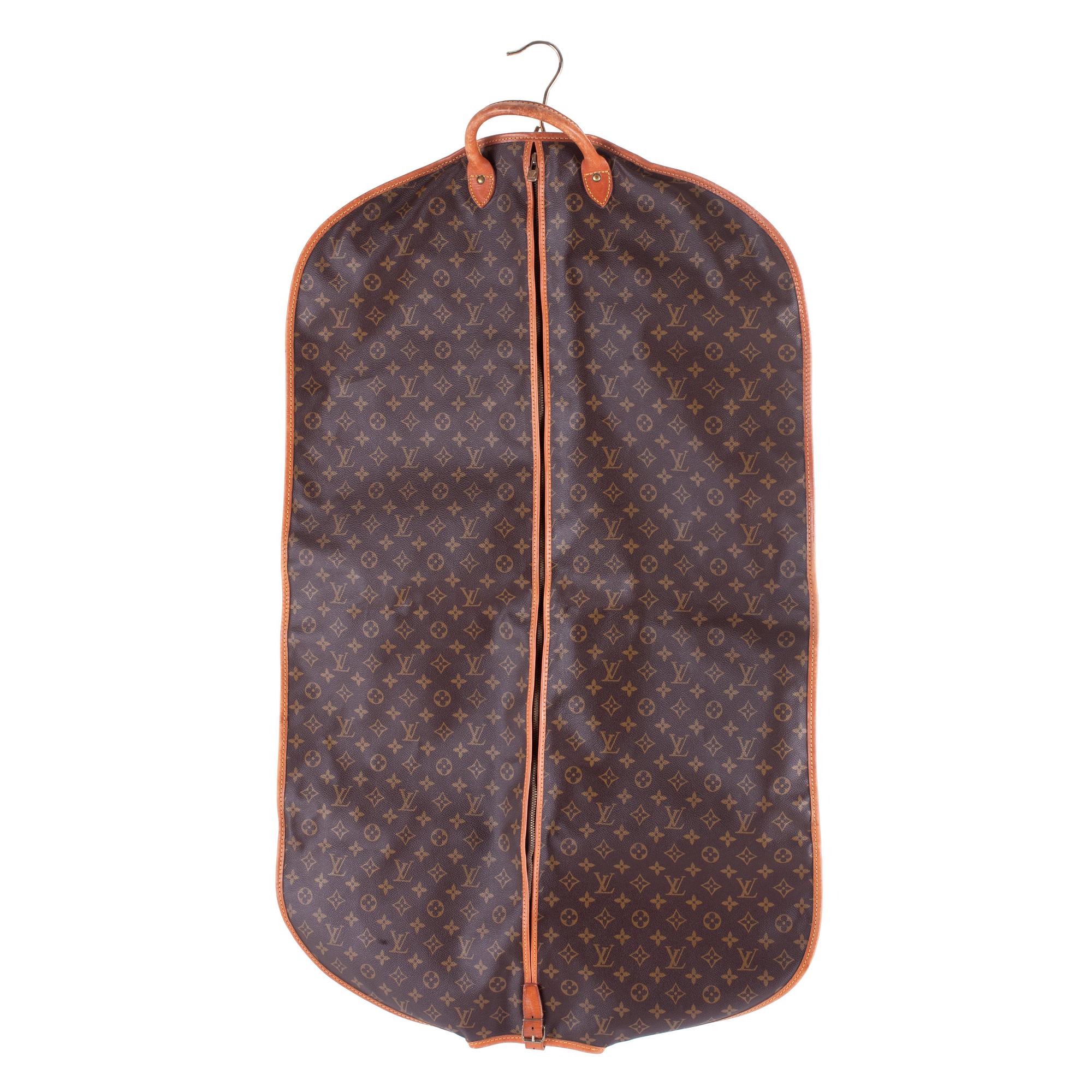 LOUIS VUITTON, a monogram canvas garment cover.