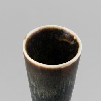 CARL-HARRY STÅLHANE, a stoneware vase, Rörstrand 1950-60's.