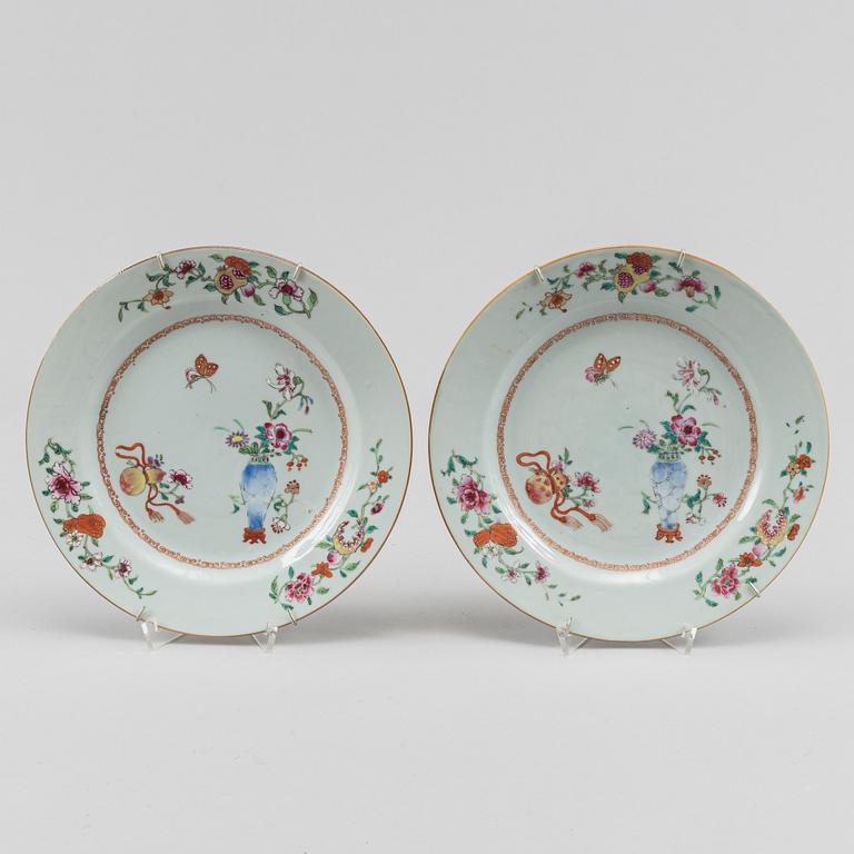 A famille rose dish and two dinner plates, Qing dynasty, Qianlong (1736-95).