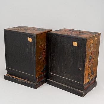 A pair of chinese cabinets, 20th Century.