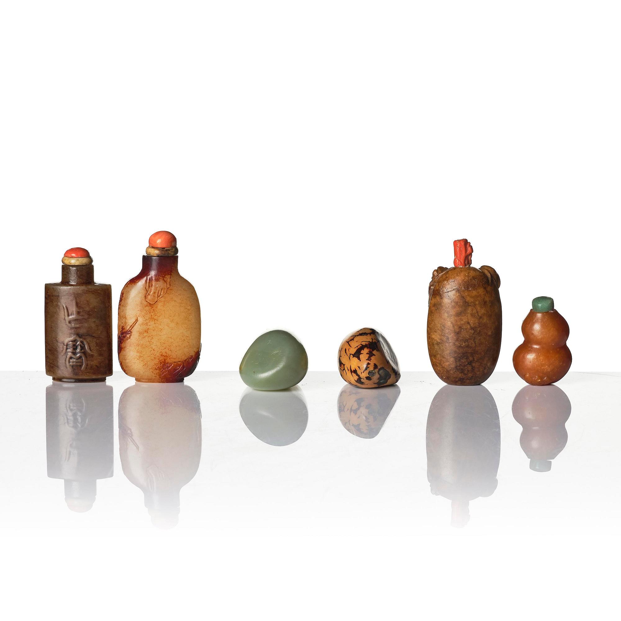 Snusflaskor, sex stycken, olika stensorter, bl.a. jade. Kina, 1900-tal.