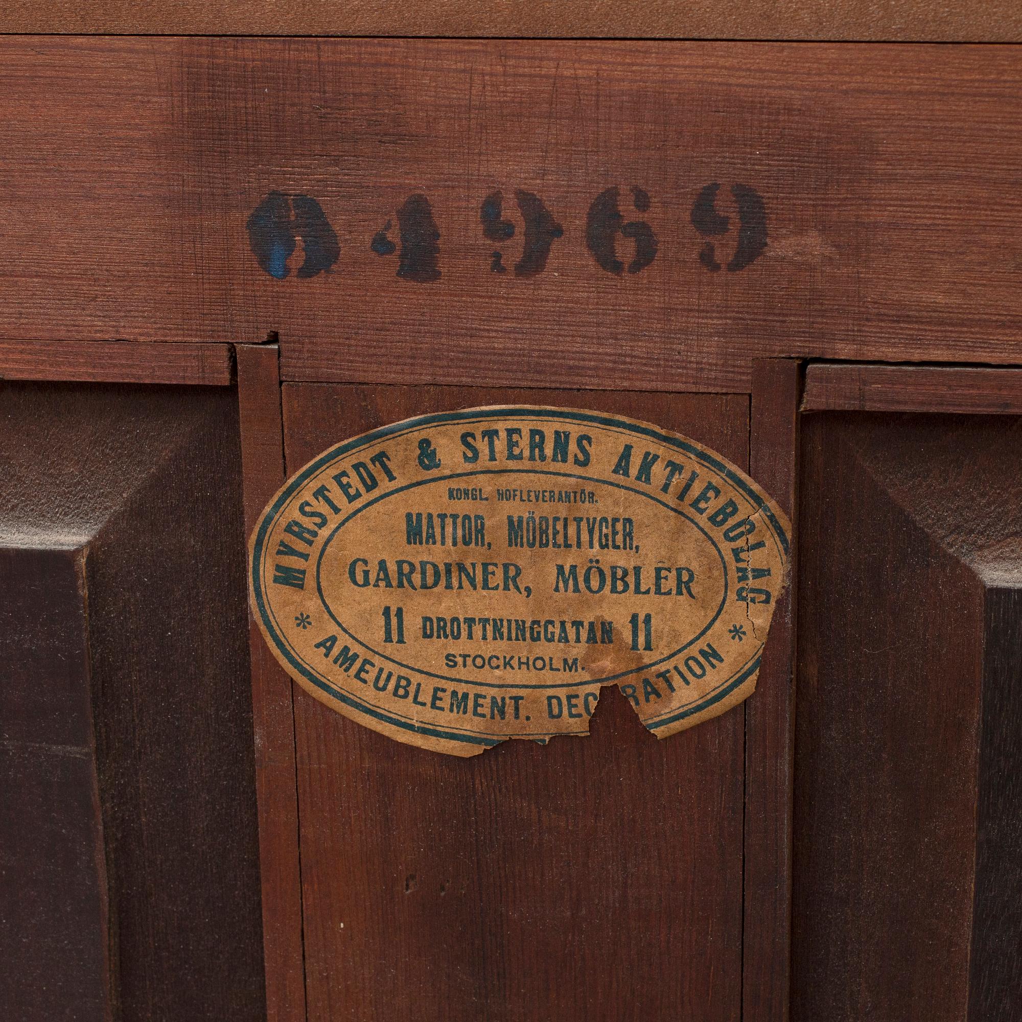 An early 20th Century art noveau cabinet by Myrstedt & Stern.