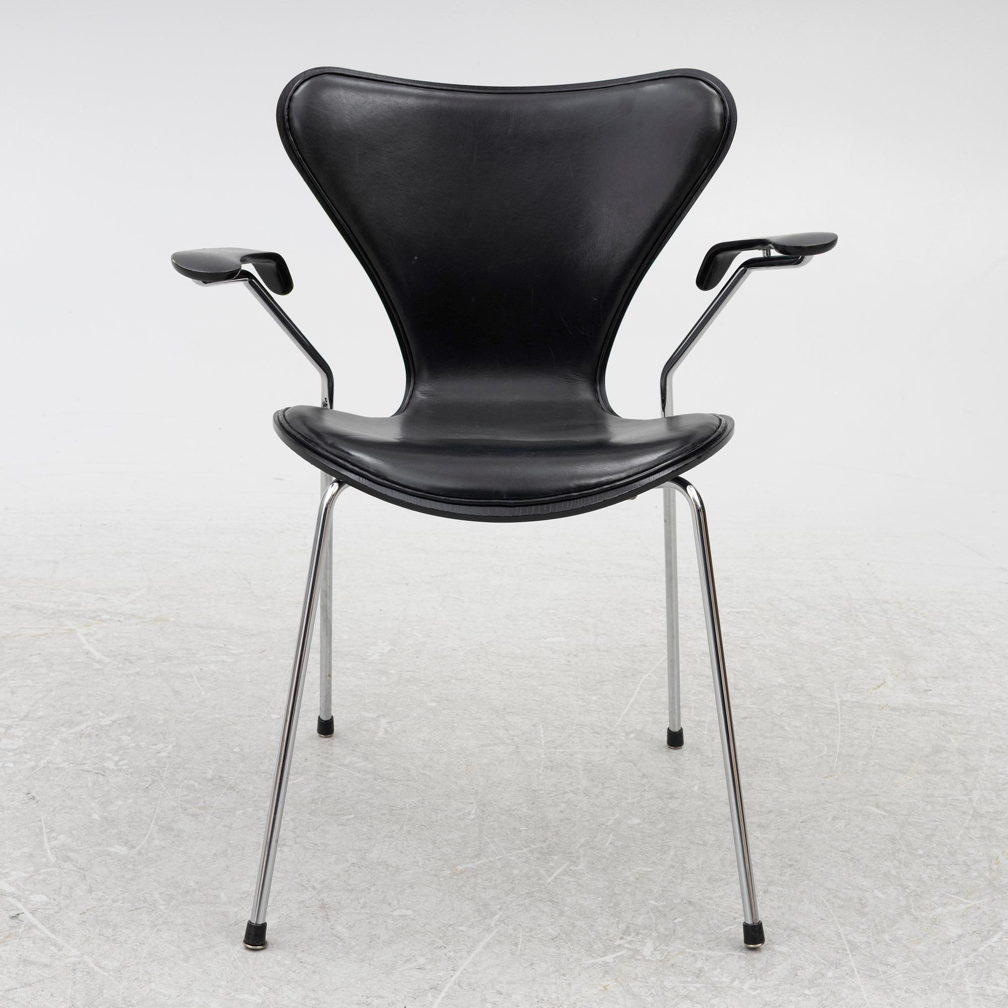 Arne Jacobsen, Armchairs, 4 pcs, "The Seven", Fritz Hansen, Denmark, 2006.