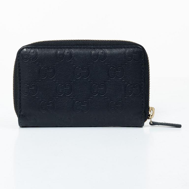 Gucci, wallet.