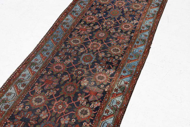 Carpet, runner, Hamadan, approx. 490 x 90 cm.