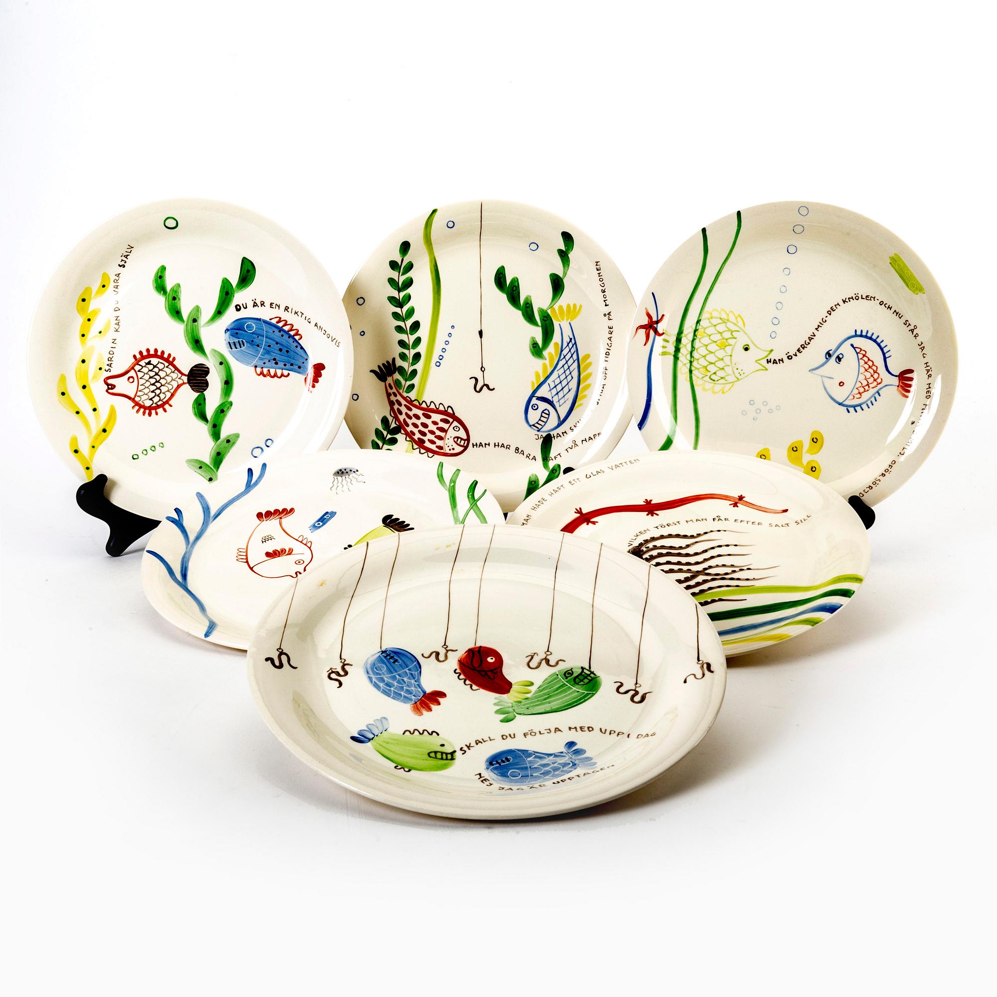 Stig Lindberg, a set of six 'Löja' creamware plates, Rörstrand.