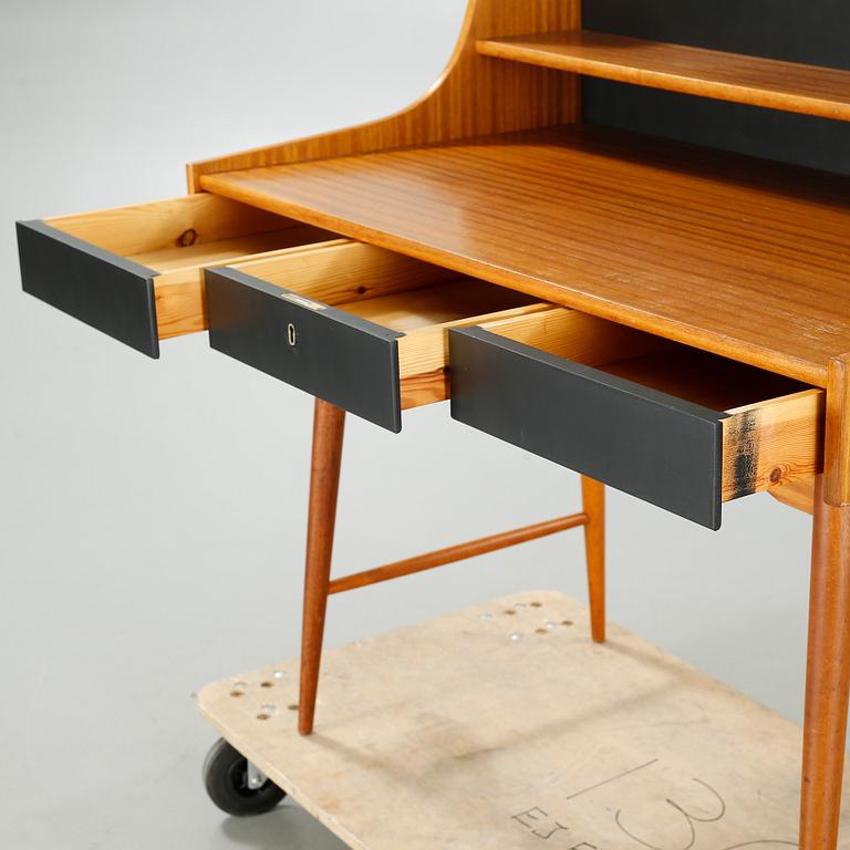 A "Ola-pulten" writing desk, designed by John Texmon for Blindheim Møbelfabrikk, in production from approx 1957.