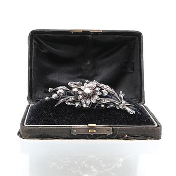 Silver brooch with rose-cut diamonds, second half of the 19th century.