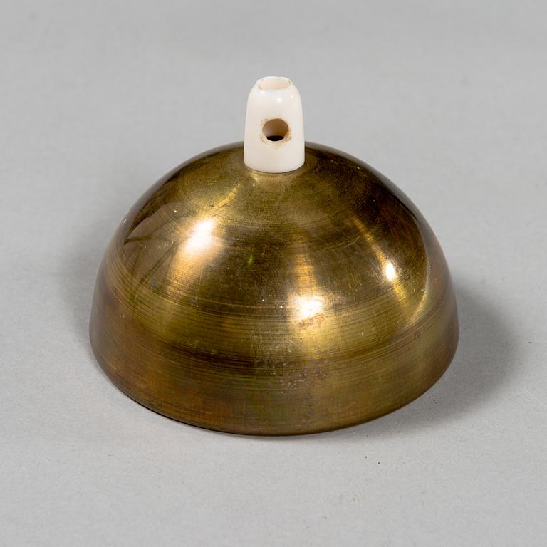 Paavo Tynell, a mid-20th century 'J1979' pendant light for Idman.
