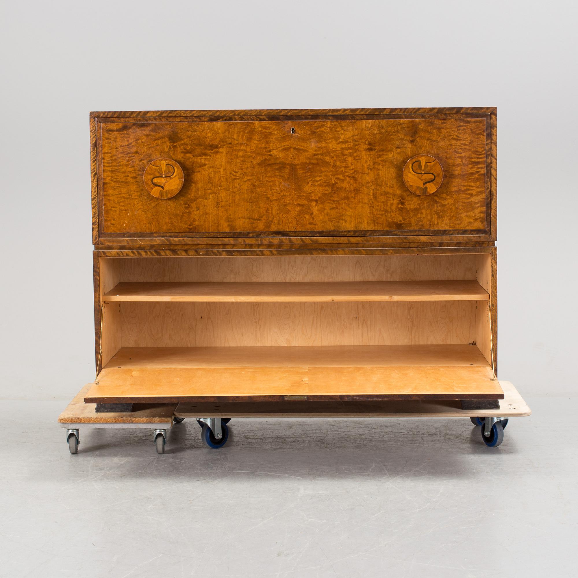 A CABINETT, possibly designed by OTTO SCHULZ, 1930s.