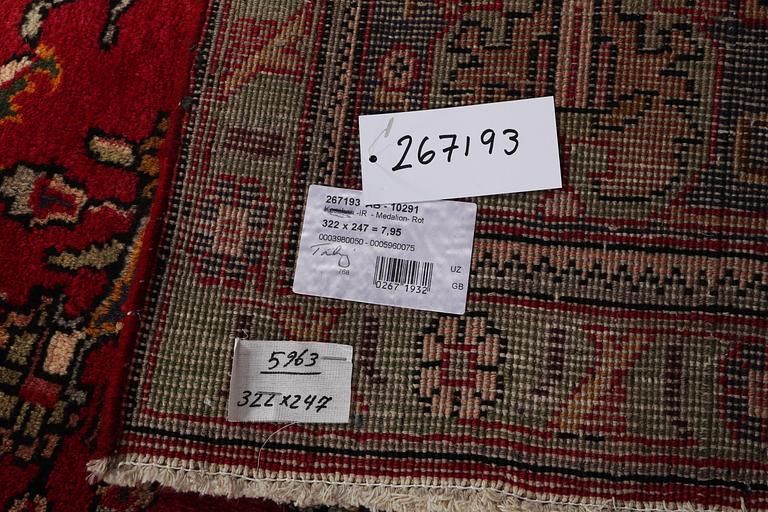 A carpet, Täbriz, 322 x 247 cm.