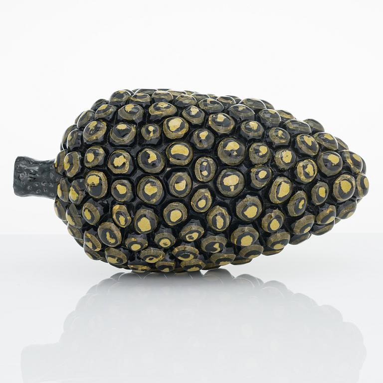 BIRGER KAIPIAINEN, a ceramic sculpture signed Kaipiainen.