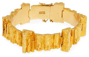 691. A Lapponia gold bracelet.