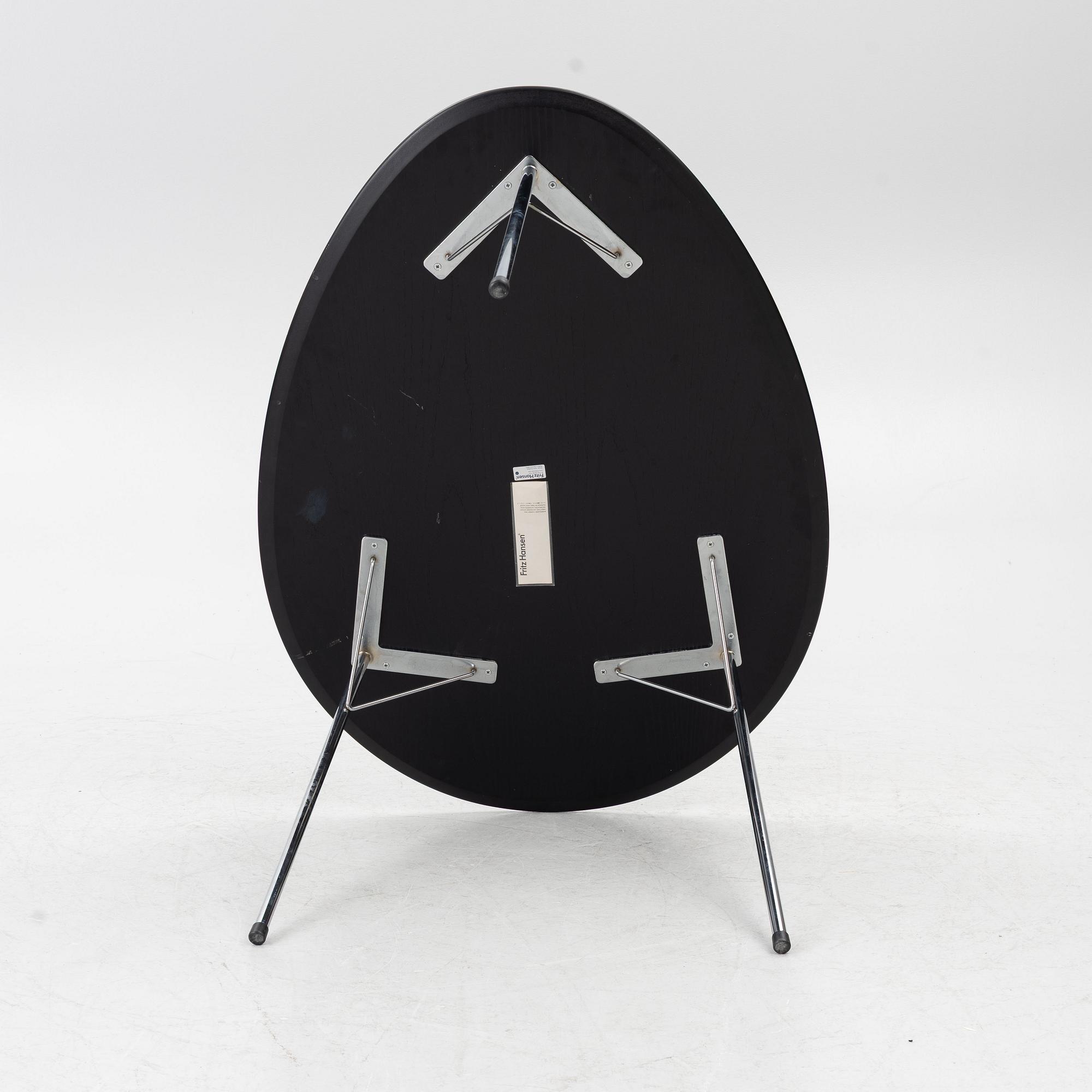Arne Jacobsen, A table, “3603”, anniversary edition, Fritz Hansen, 2002.
